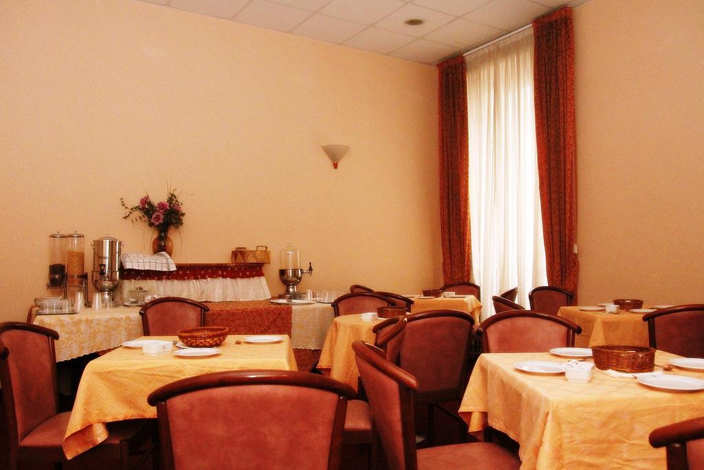 Hotel Luna Rossa Naples Exterior photo